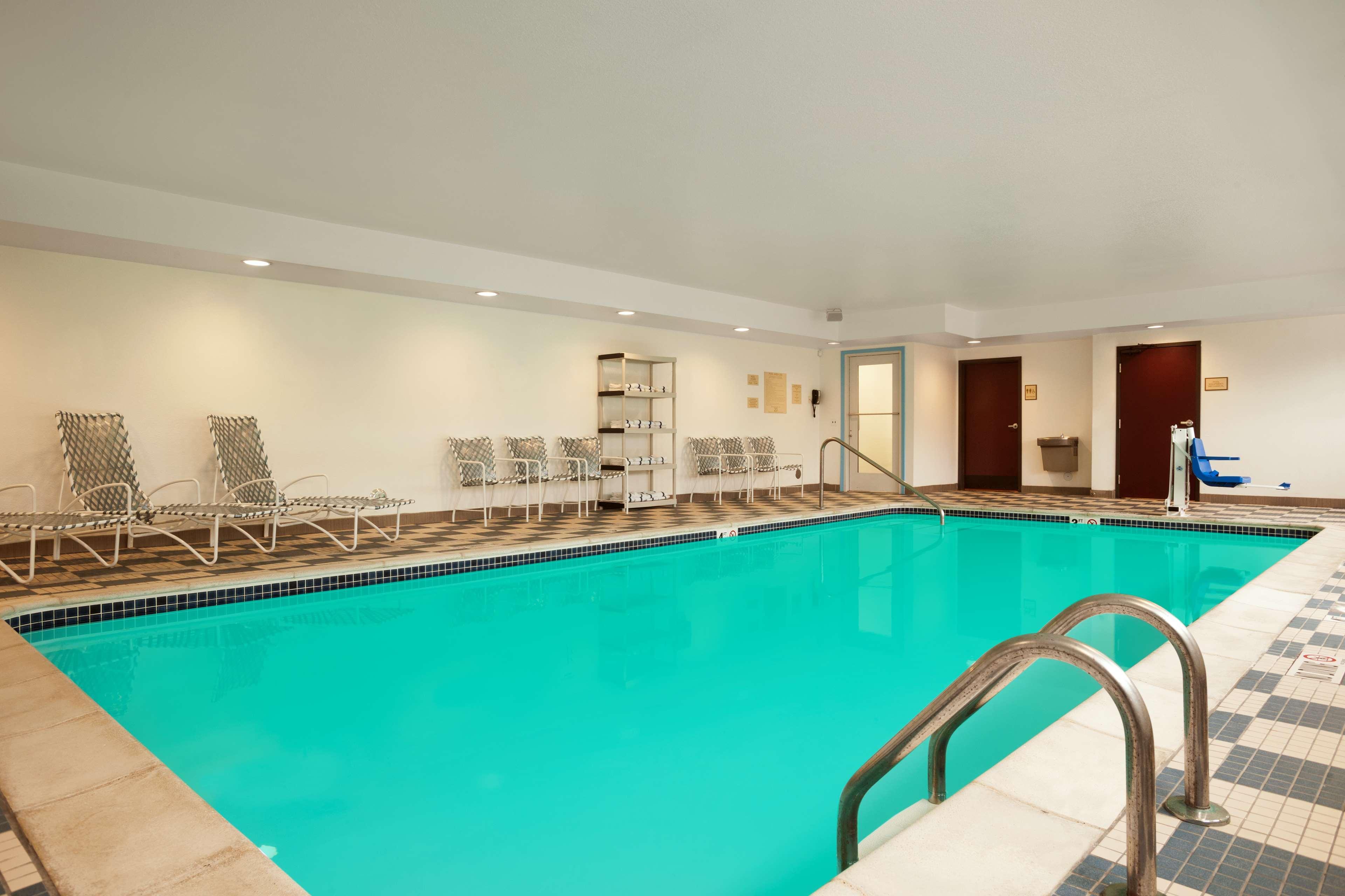 Country Inn & Suites By Radisson, Dearborn, Mi Екстериор снимка