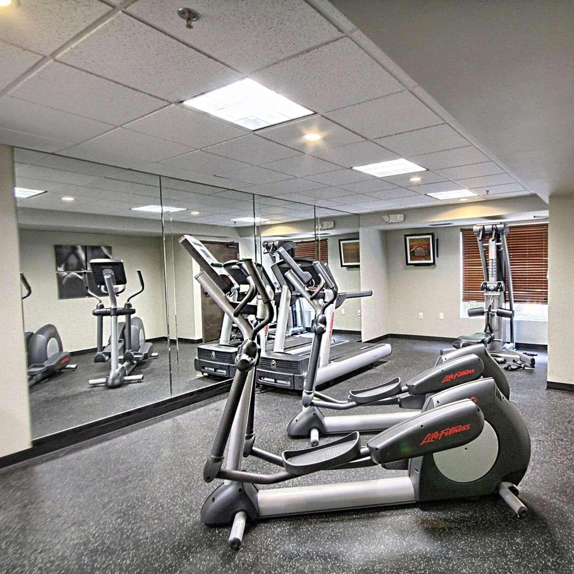 Country Inn & Suites By Radisson, Dearborn, Mi Екстериор снимка