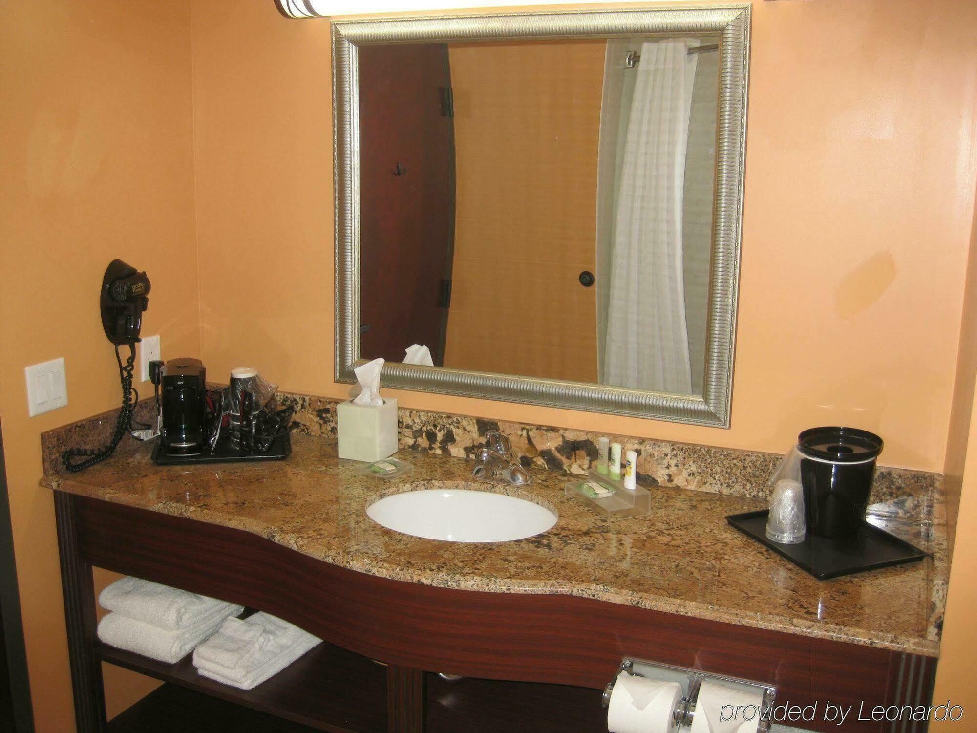 Country Inn & Suites By Radisson, Dearborn, Mi Екстериор снимка